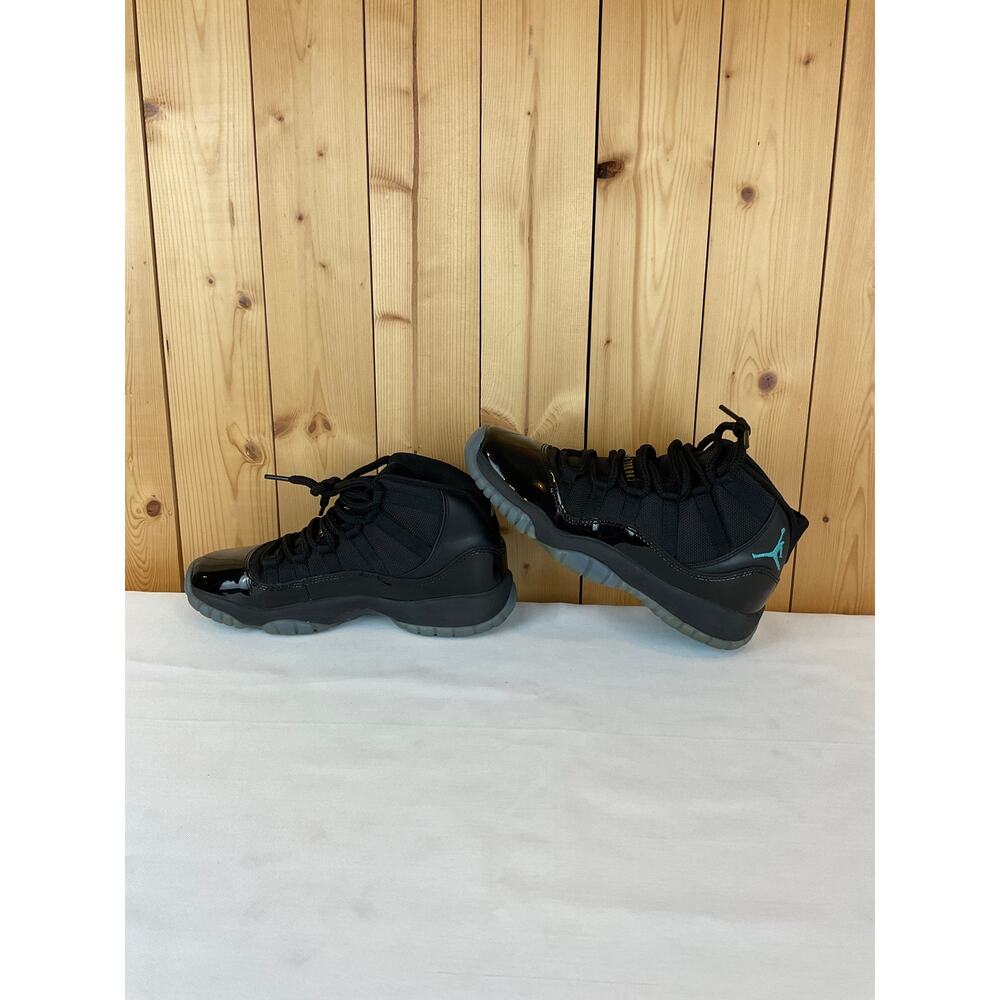 Air Jordan 11 Retro, Gamma Blue - Youth 5.5 - Picture 2 of 9